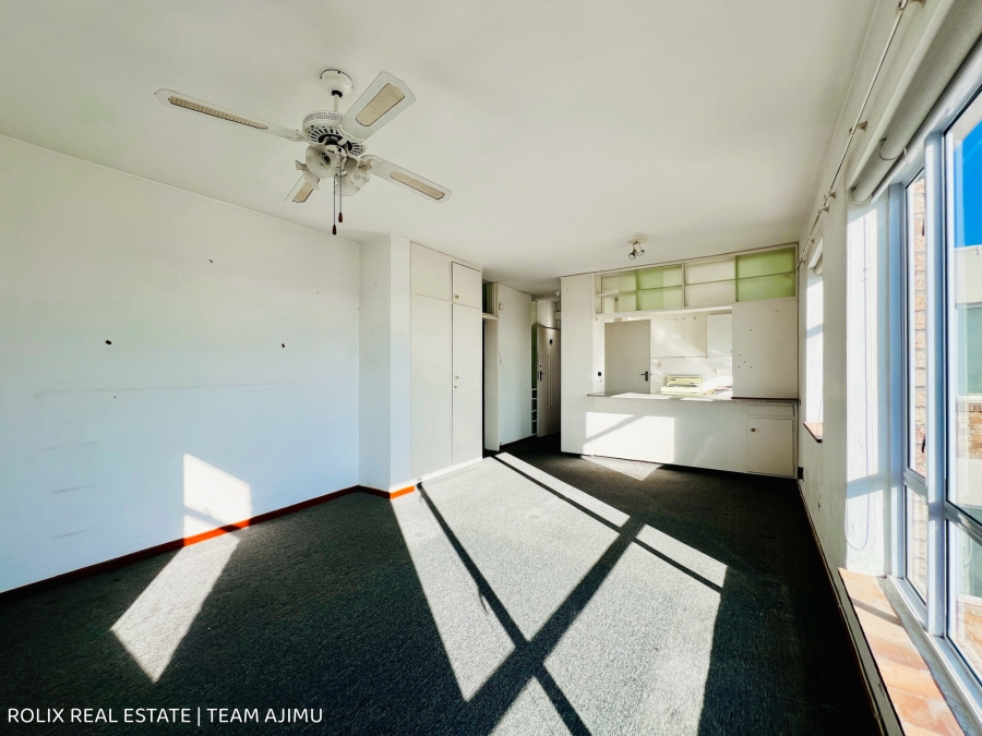 2 Bedroom Property for Sale in Wynberg Western Cape